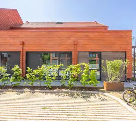 De Ole School Ferienapartments Medium-apartment 26 , Huus Blomen Apartmán Hohwacht